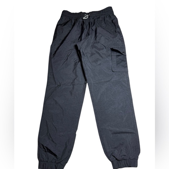 Reebok Black Utility Cargo Jogger Pants Size Small - Picture 1 of 3